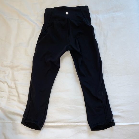 Cropped Lululemon Leggings - Picture 2 of 3
